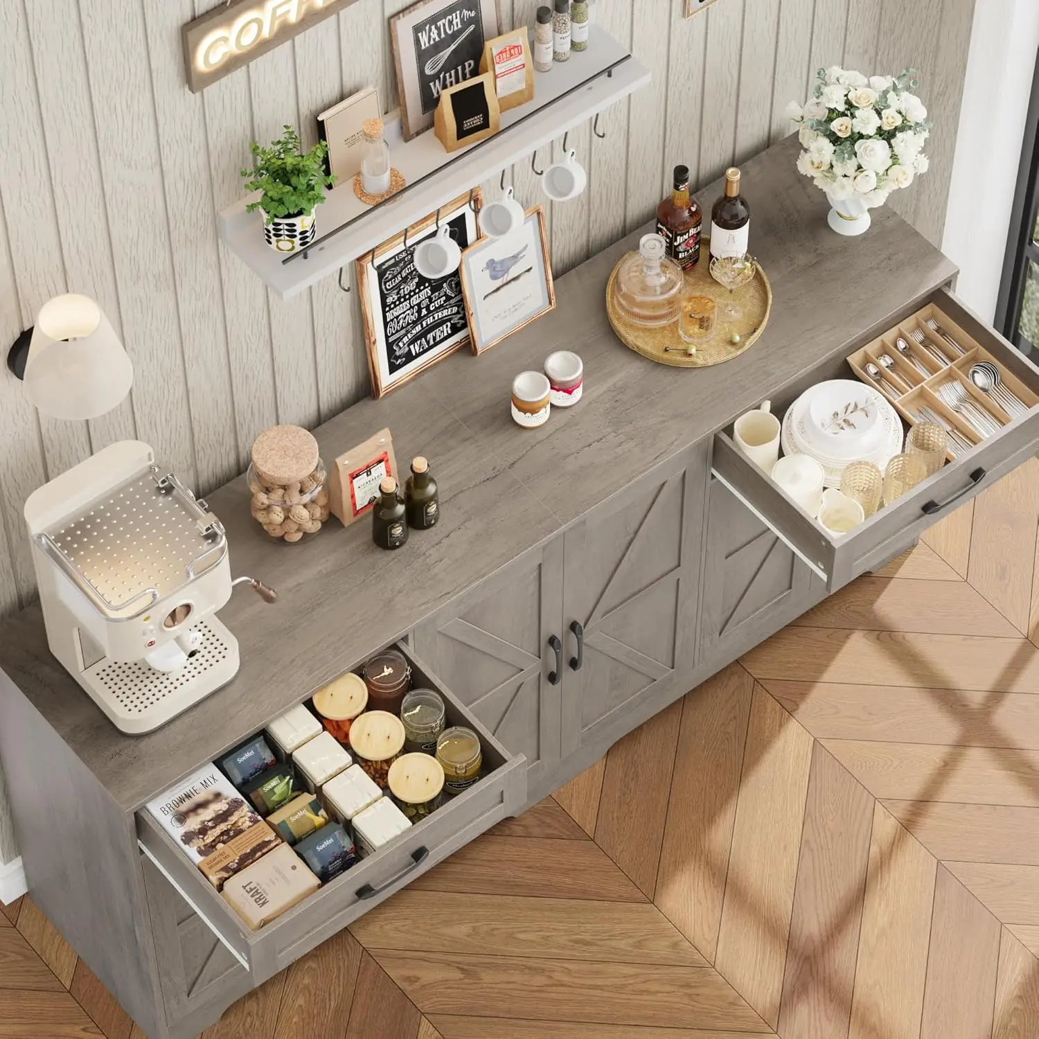 조절 가능한 선반과 6개의 문이 있는 71' 대형 농가형 사이드보드, 애쉬 그레이 주방 뷔페 캐비닛