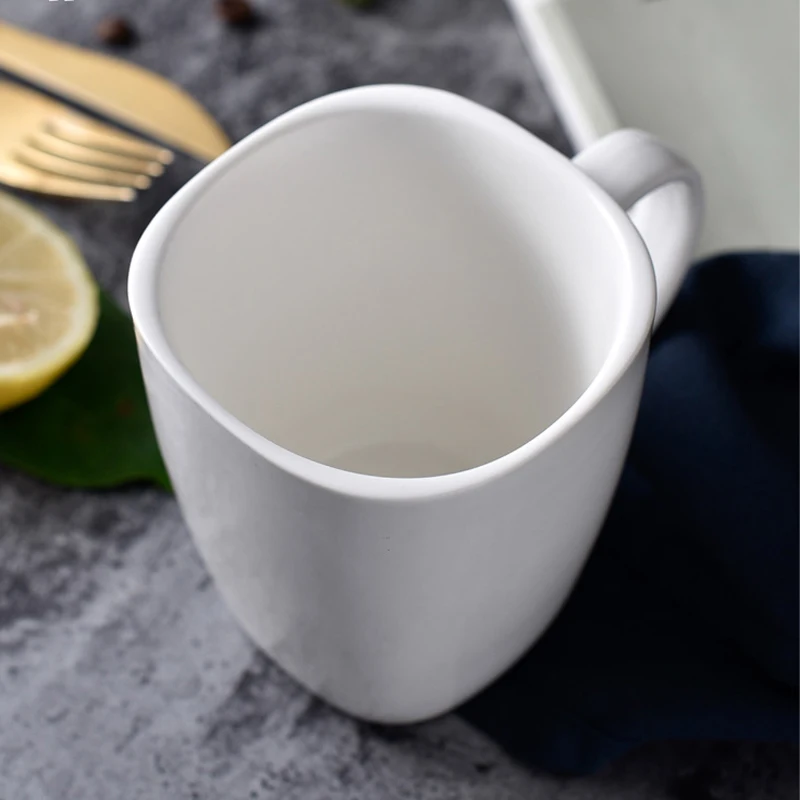 1Pc Creative Coffee Mug Pure White Ceramic Mug Tea Mug Milk Latte Coffee Drinking Cup Unique Irregular Design Porcelain Mug Gift