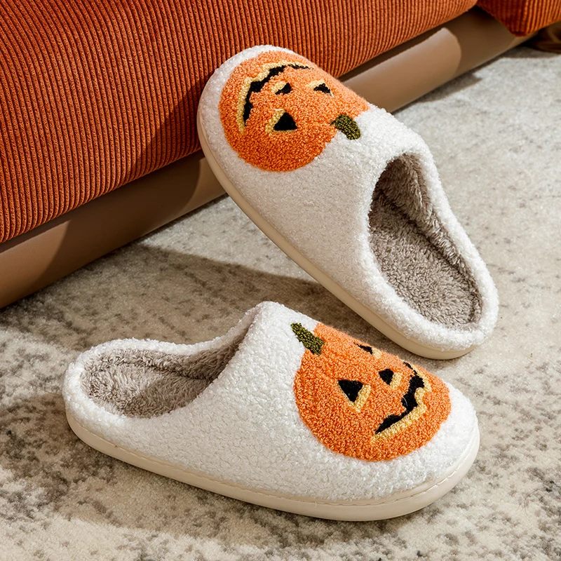 SHAJI Klassische Kürbis-Halloween-Plüsch-Baumwollpantoffeln Unisex Herbst Winter Warme TPR-Sohle Rutschfeste Hausschuhe für drinnen – Detail 6
