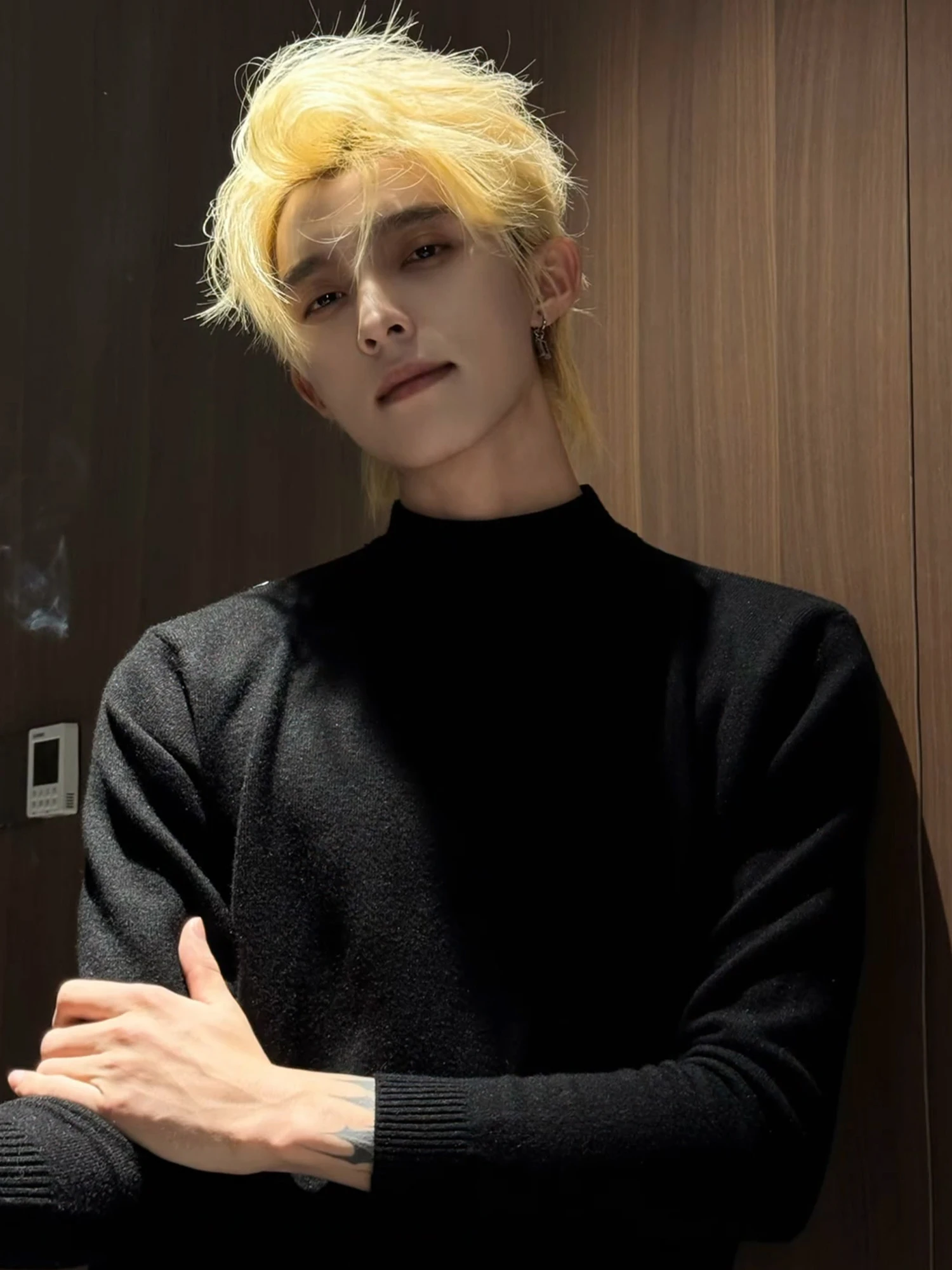 Csa de Malha Masculina Slim Fit com Gola Alta Casual Versátil em Cor Sólida Camada Base Estilo Novo Outono Inverno Ele...