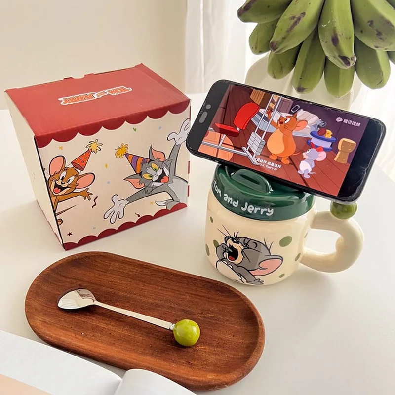 

Tom & Jerry Ceramic Water Mug With Lid 560ml Anime Peripheral Couple Family Breakfast Milk Mug Office Coffee Mug Festival Gifts
