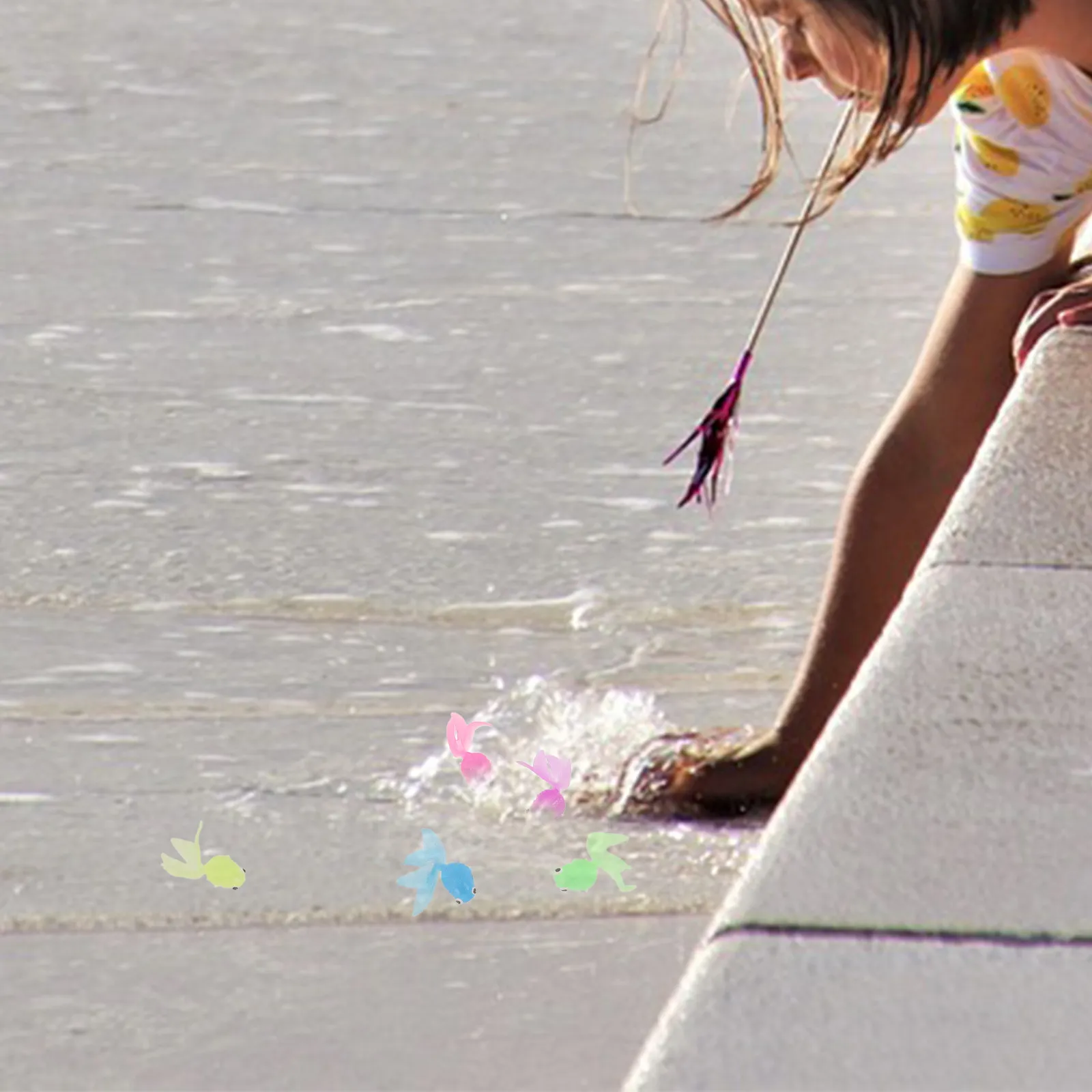 

Набор из 14 реалистичных плавающих золотых рыбок: мягкие игрушки для ванны, красочные маленькие искусственные аквариумные рыбки для игр в воде