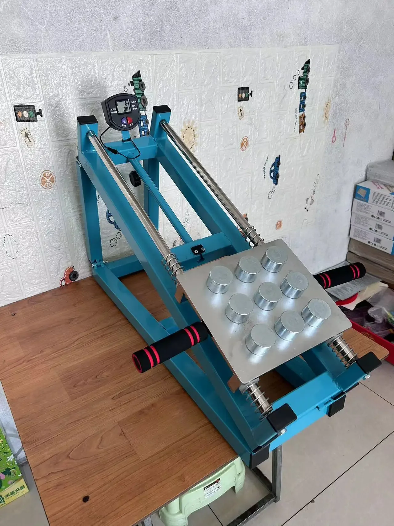 เทรนเนอร์ยกส่วนบน ความแรงของโรคหลอดเลือดสมองอัมพาตครึ่งซีก