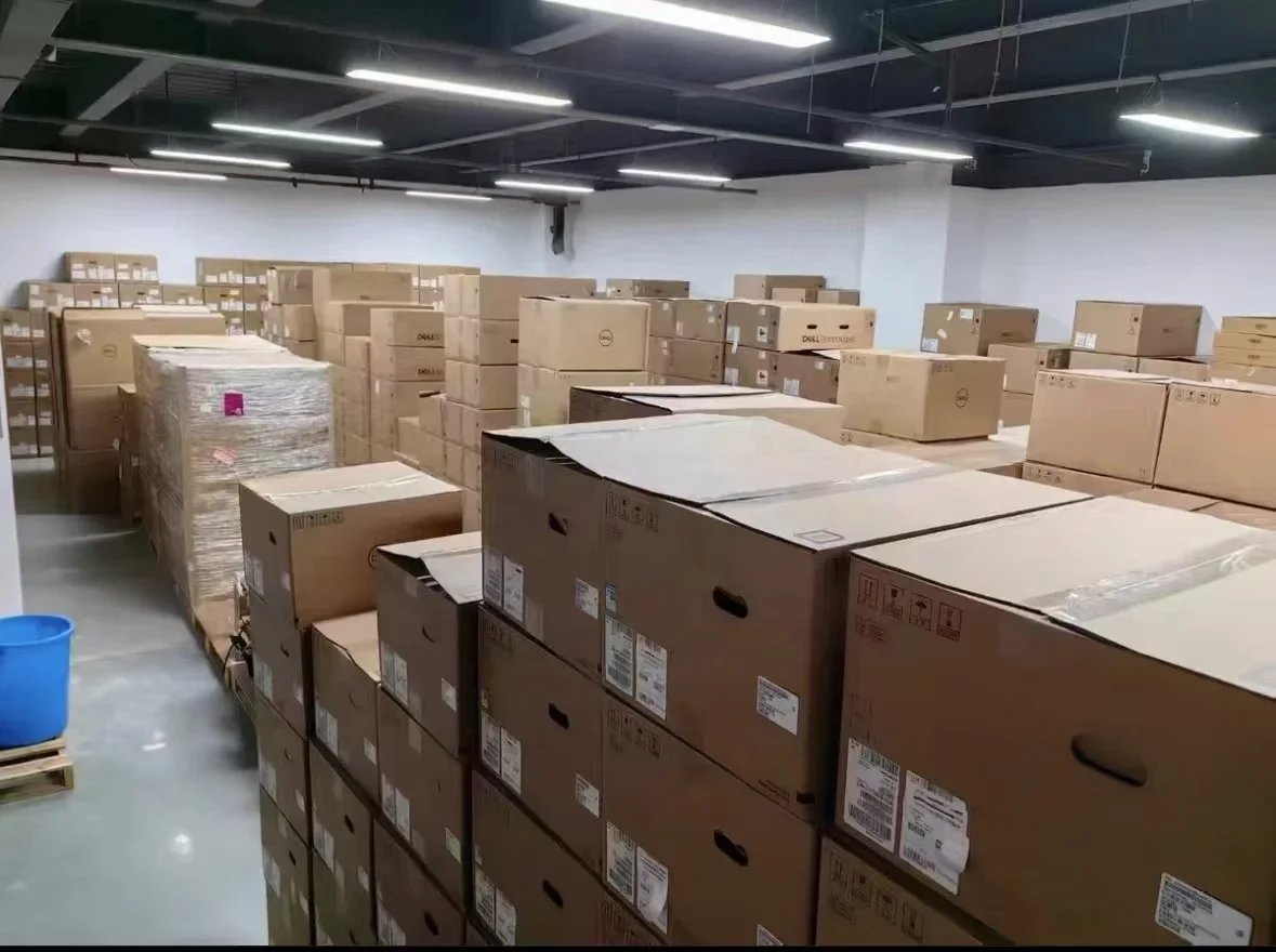 خادم 3.84TBSAS 6.4 تيرابايت 7.68TBSAS 1.92 تيرابايت SAS 960 جيجابايت SAS 800 جيجابايت 400 جيجابايت خادم SSD R750 R640 R650