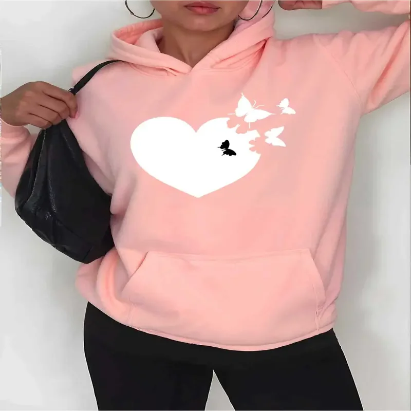 

Женская повседневная толстовка с капюшоном и принтом сердца и бабочки, удобная осенне-зимняя уличная одежда с графическим дизайном