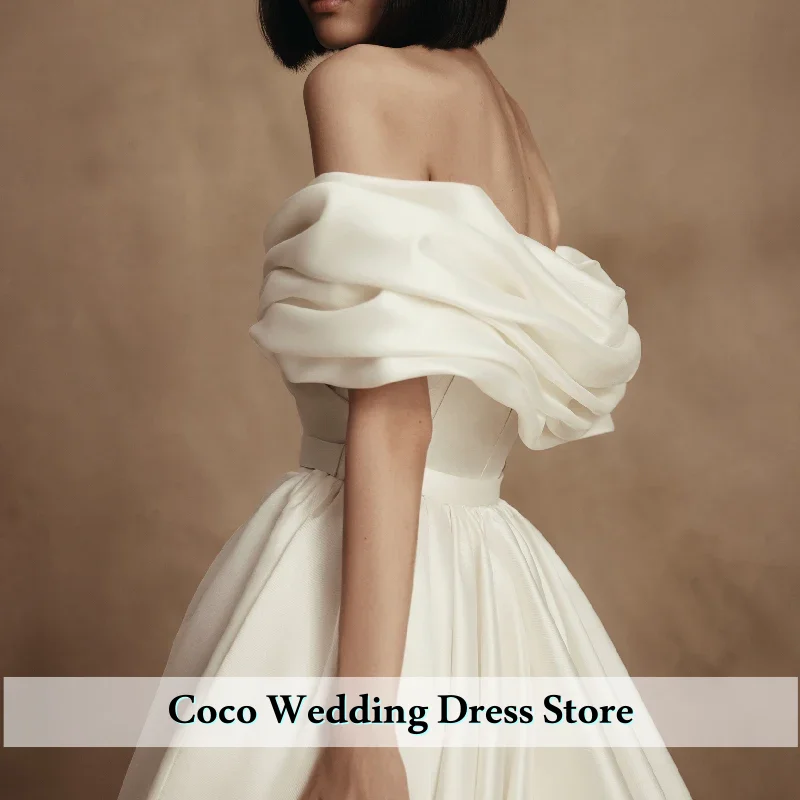 Customized Elegant Satin Ball Gown Off the Shoulder Wedding Dress with Matte Seeking a Regal and Stylish Look Vestido De Noiva