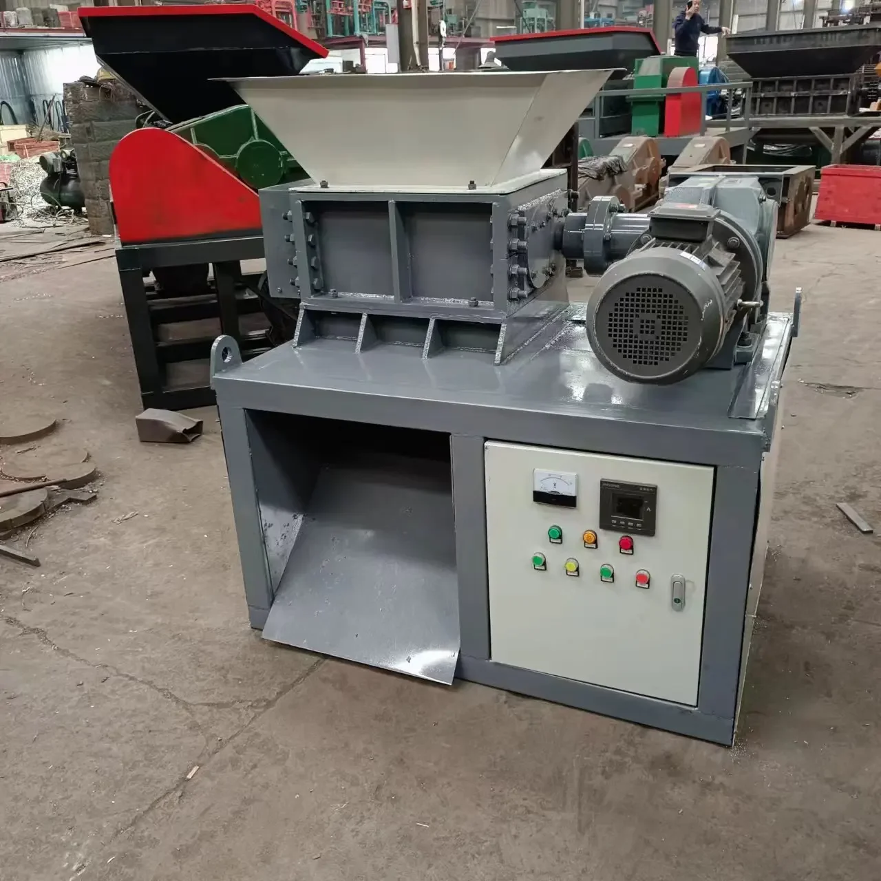 High Efficiency Small Metal Single Shaft Shredder Machine For Iron And Steel Recycling Paper Plastic Crushing Machinery