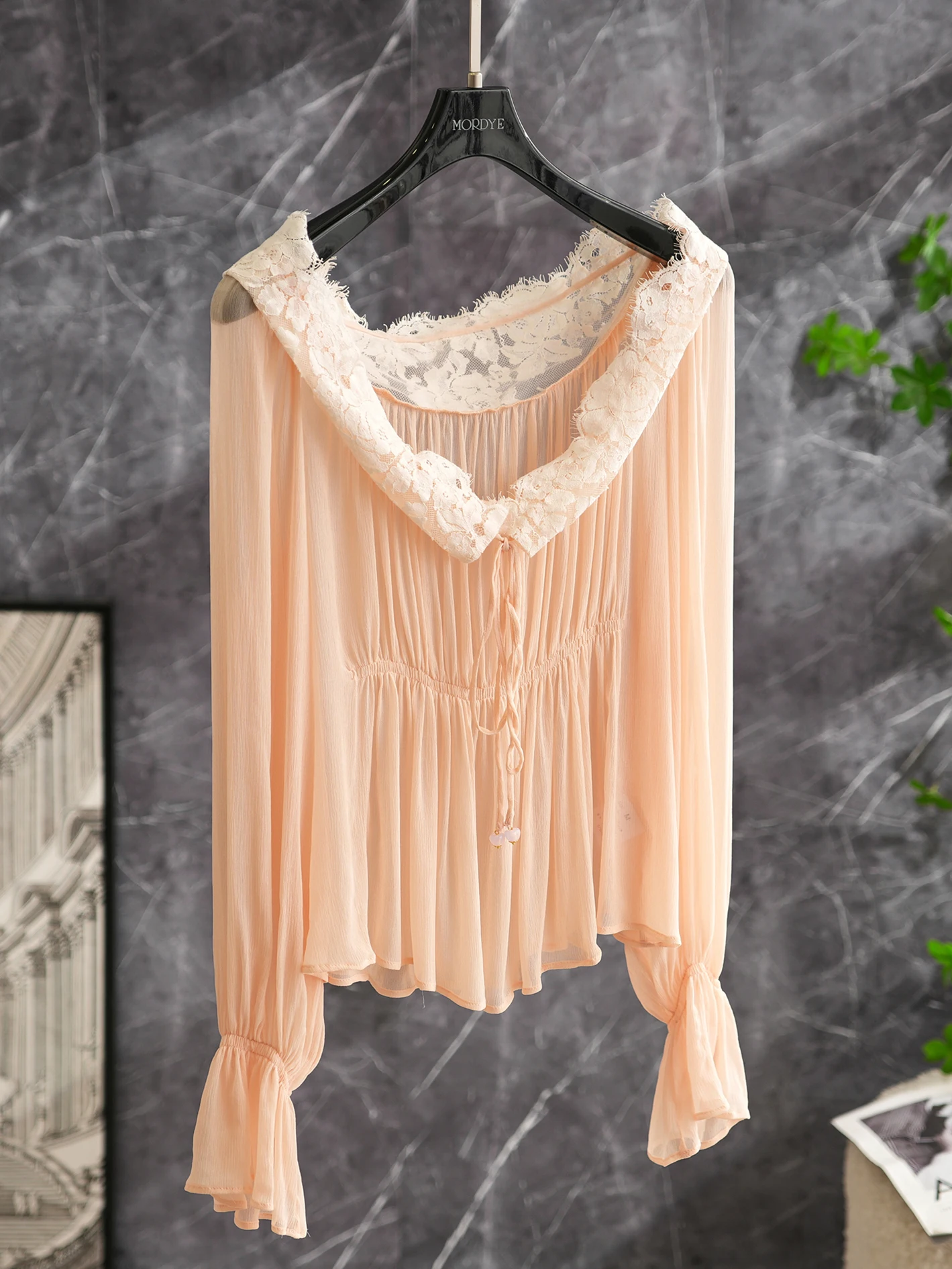 

Весенне-летняя оранжево-розовая полупрозрачная шелковая блузка с плиссированным кружевным воротником, рукавами-фонариками, приталенная, оригинальный дизайн, свободный крой, женская.