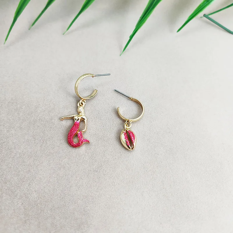 Renya Cute Red Enamel Mermaid Shell Drop Earring C Hoop Asymmetrical Dangle Earring for Women Girls Party Jewelry Accessories