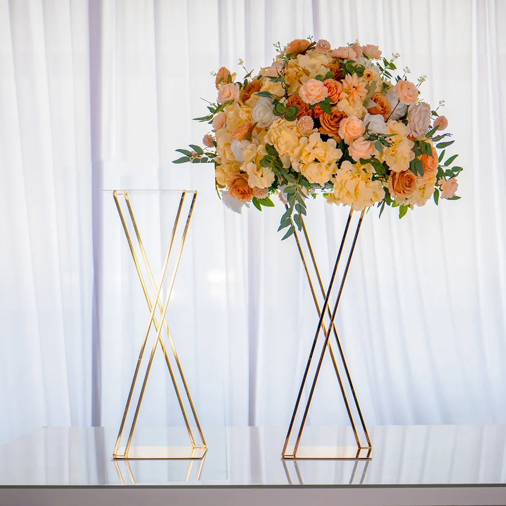 

Cross-border wedding flower stand, gold wrought iron desktop flower ware ornament, wedding stage, sign-in place, road guide deco