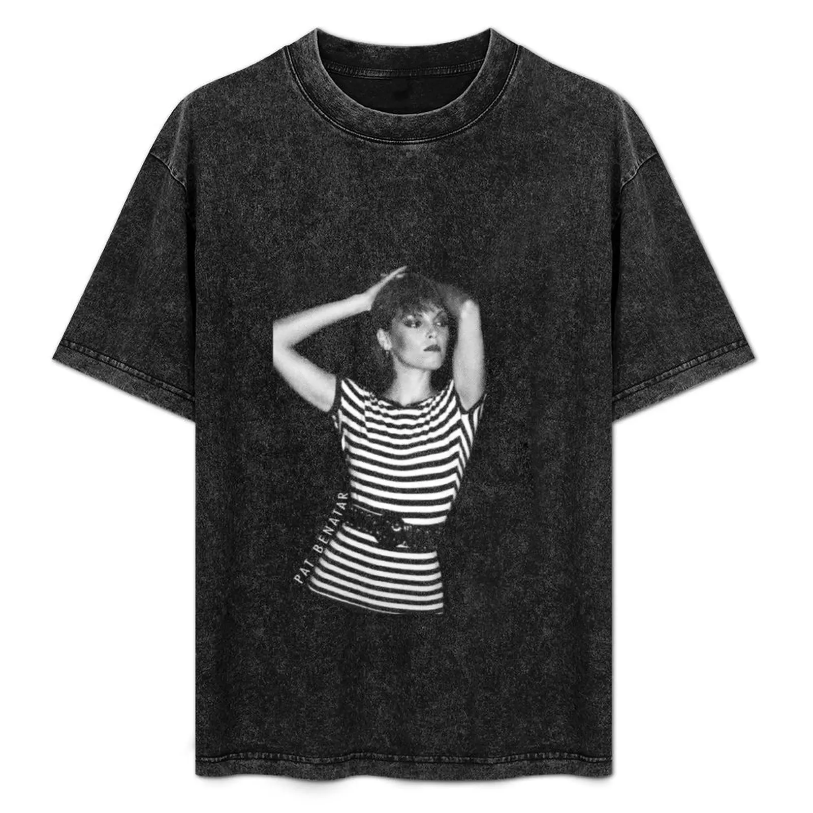 

Pat Benatar T-Shirt Minimalist Plain Crew Neck T-Shirt