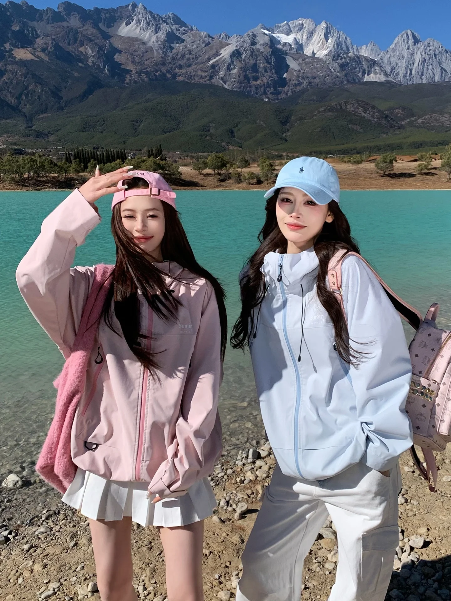 

Легкая синяя куртка с капюшоном для женщин, новая модель ER Three Sister, корейский стиль, ветрозащитная, из полиэфирного волокна, для активного отдыха весной