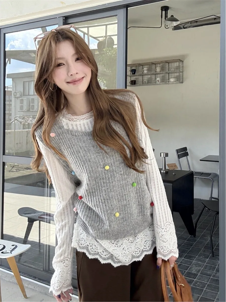 

Korean Style Layering Set Women's Spring 2026 New Lace Long Sleeve Knitted Base Top Grey Vest Two-Piece Set Fashionable Ensemble