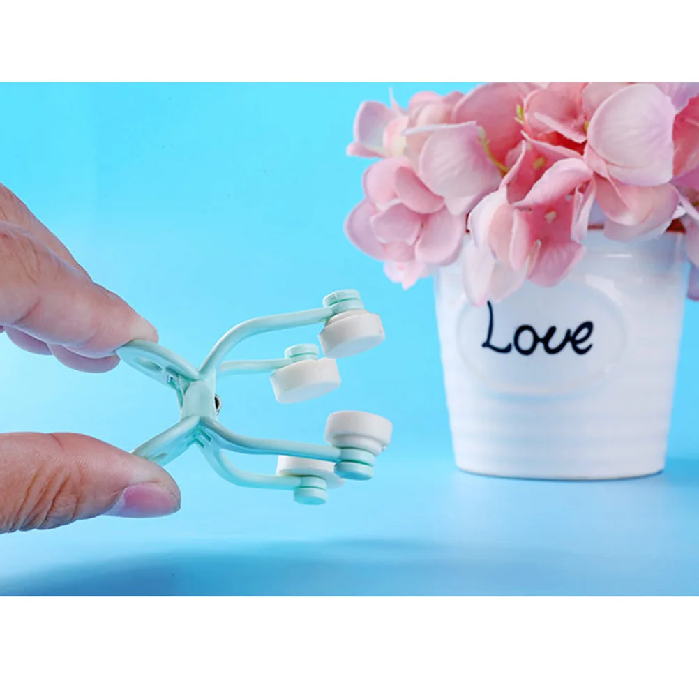 

3pcs Nose Up Clip For Hump Droopy Nose Portable Bridge Straightener Lifting Shaper Beauty Tool Women Men Random Color