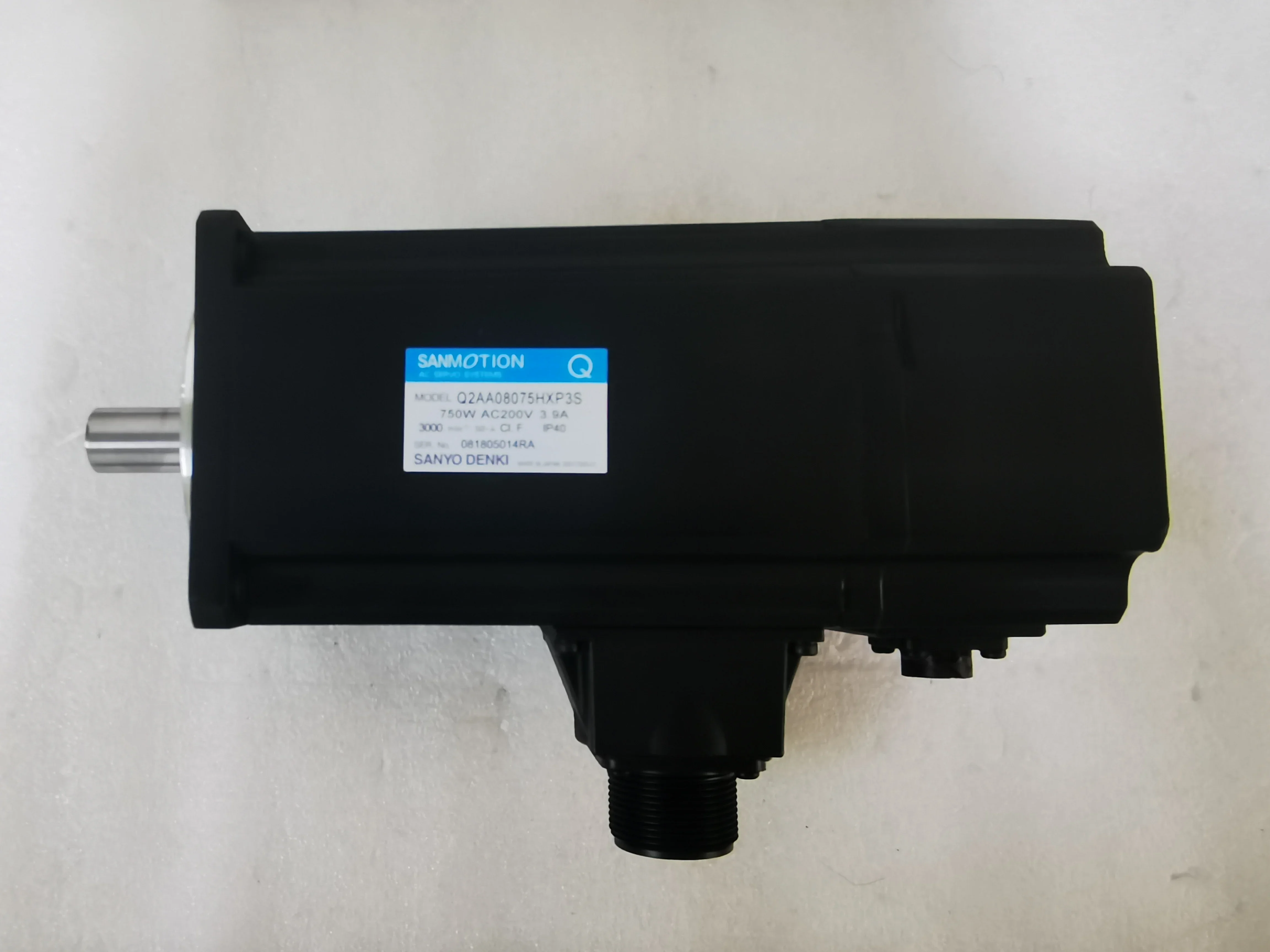 100 % Original Sanyo Denki Servomotor Q2AA08075HXP3S PLC Controller Servomotor Q2AA08075HXP3S