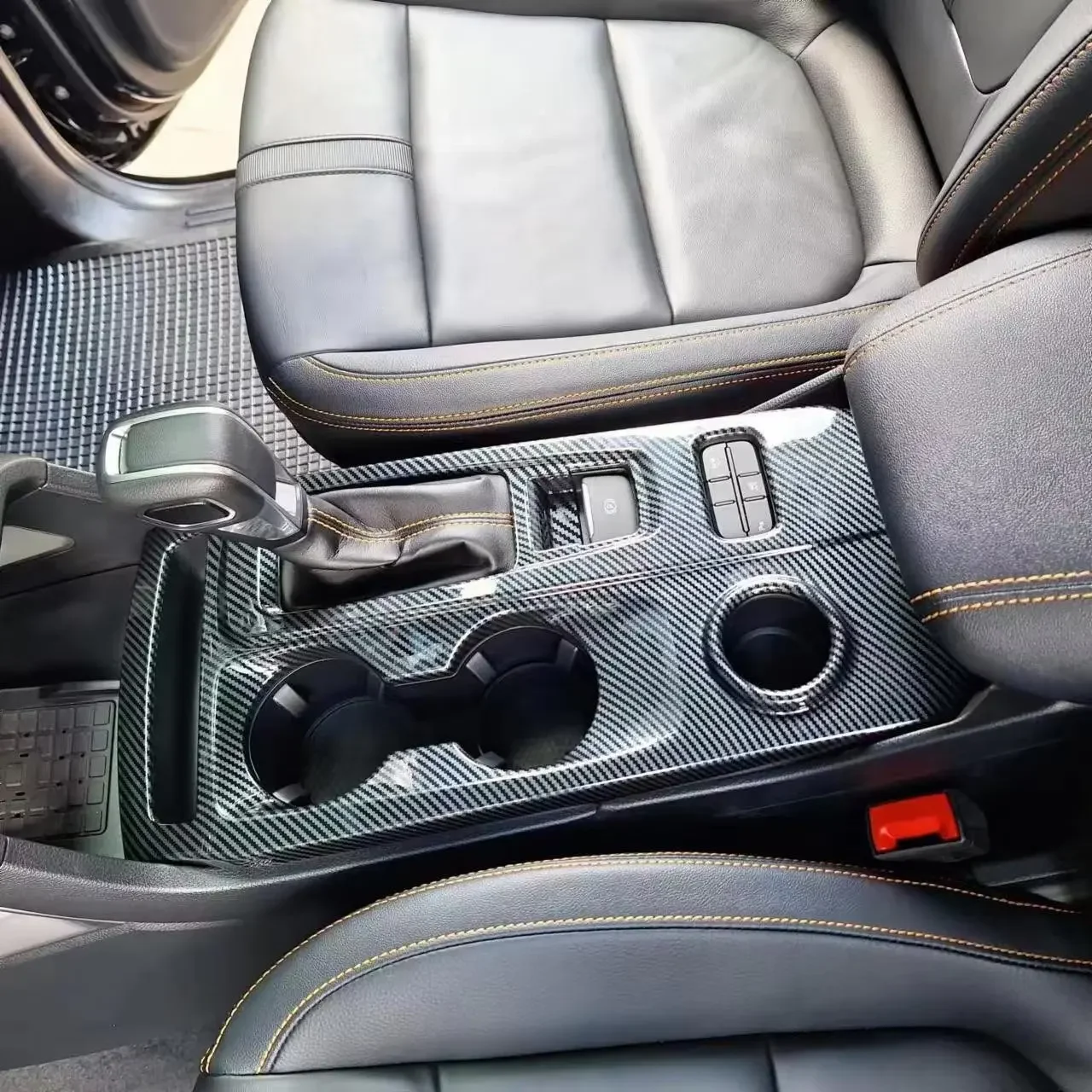 For Ford Everest U704 XLT 2022-2025 Carbon Grain Interior Trim on Steer Wheel, Doors, Gears, Window Lift Panel, Air Outlet Frame