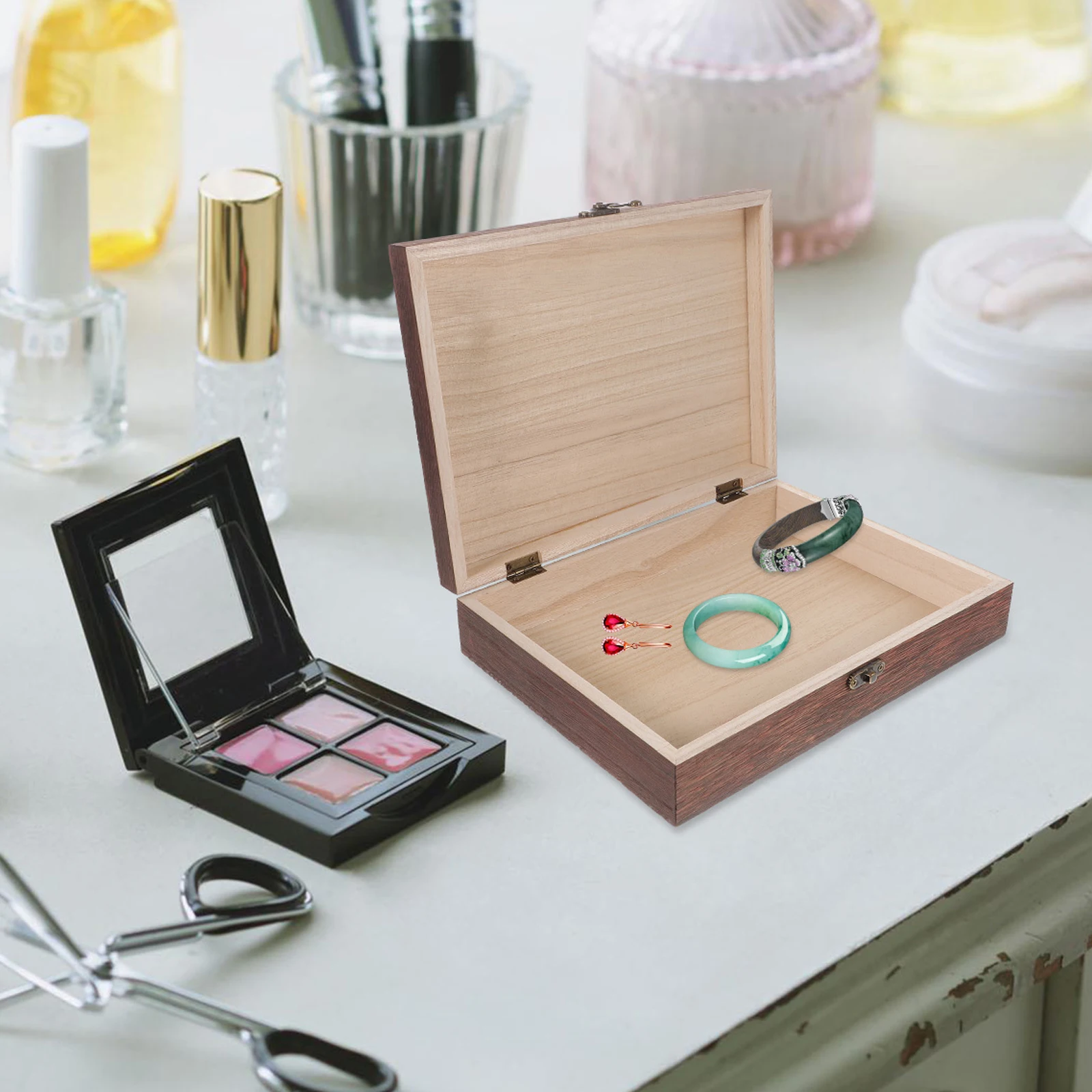 

1Pcs Wooden Storage Container Delicate Treasure Chest Brown Lockable Jewelry Display Organizer Wooden Storage Chest