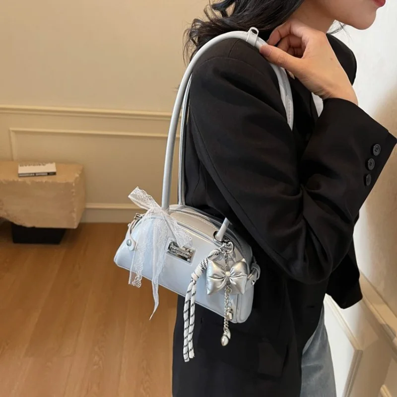 

Women's Casual Mini Shell Shoulder Bag with Detail, Ideal for Daily Use, School, Shopping & Casual Outings Tote Bags for Women