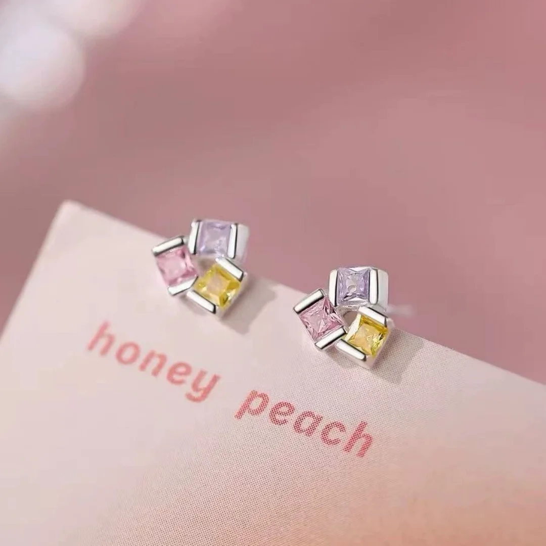 Uini Tail Hot Selling 925 Pure Silver Needle Sugar Earrings with High-End Feel 2026 New Light Luxury Women's Earrings ED367