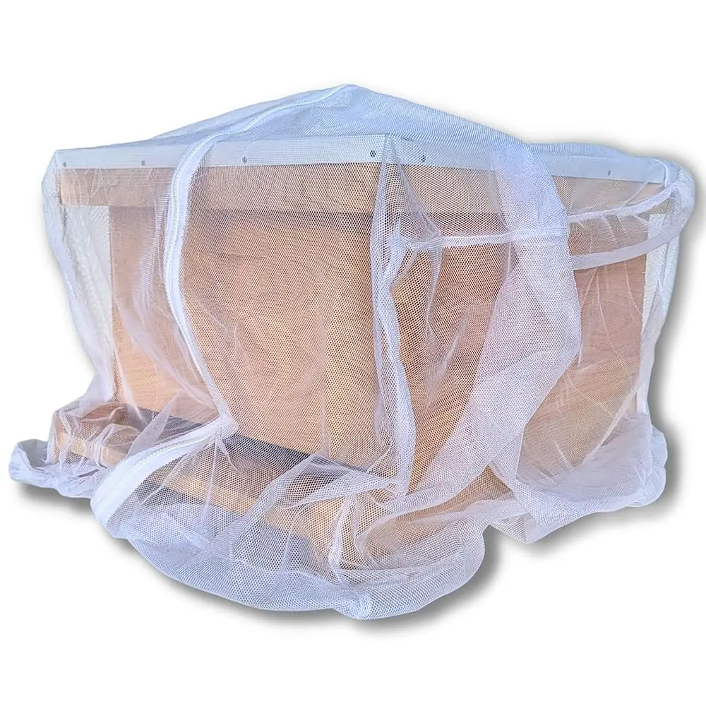 Bolsa de malla diseñada para apicultores para transportar abejas de forma segura y protegida con malla de alta resistencia, cremallera YKK y cierre de seguridad.