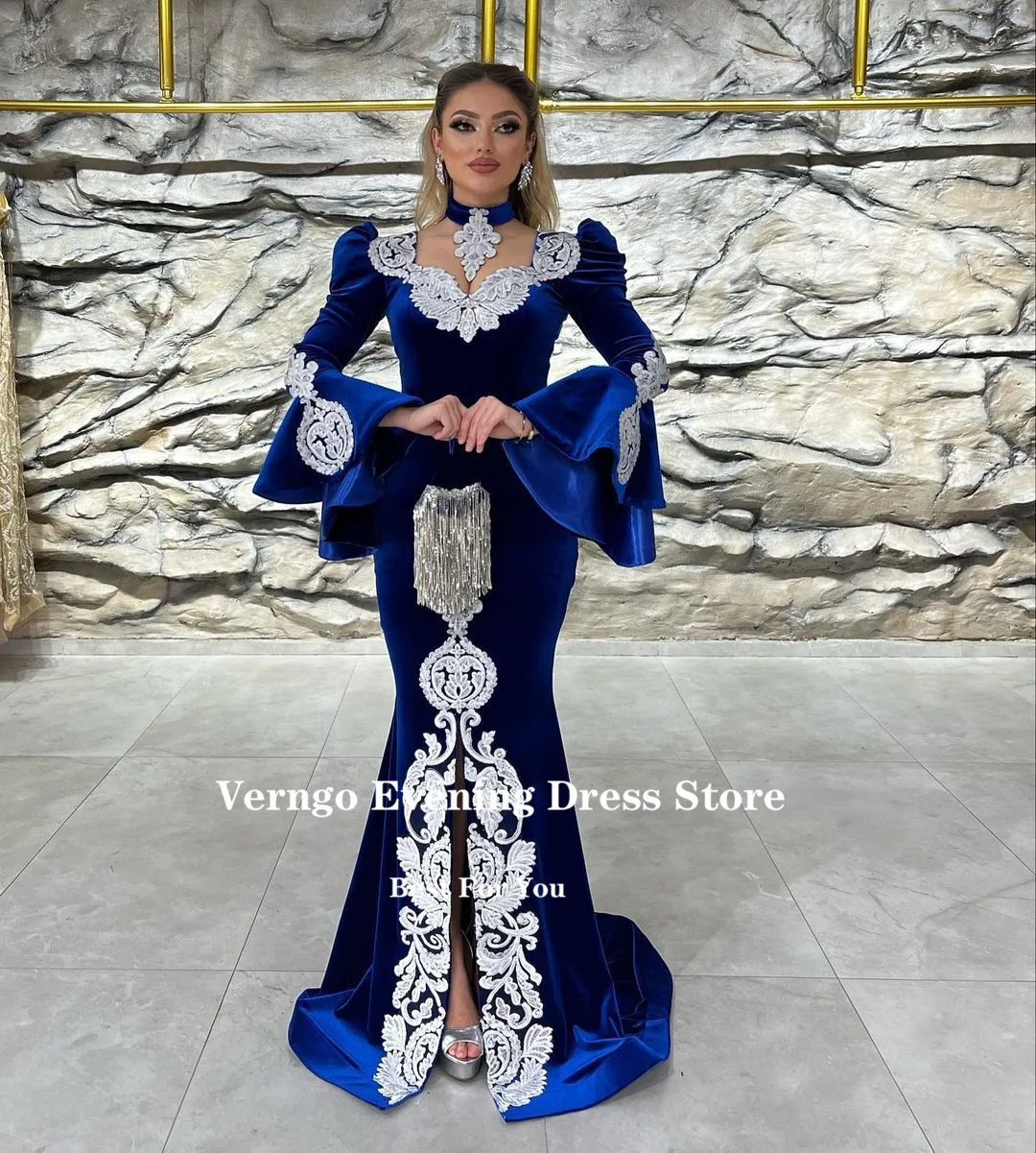 Verngo Royal Blue Velvet Moroccan Caftan Prom Dresses Detachable Train Applique Flare Long Sleeves Dubai Arabic Women Prom Gowns