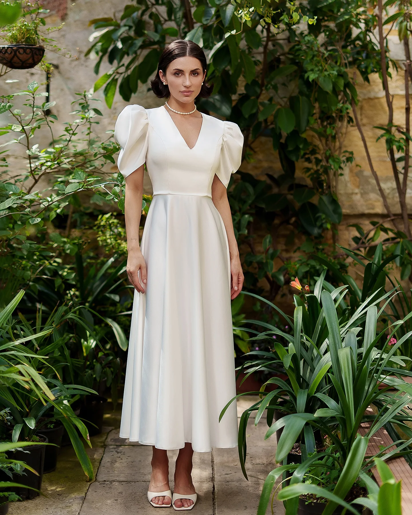 Vestido de noite personalizado, requintado, cetim, decote em v, mangas curtas, vestidos de baile, elegante, linha a, comprimento do chá, zíper, costas, vestidos de festa