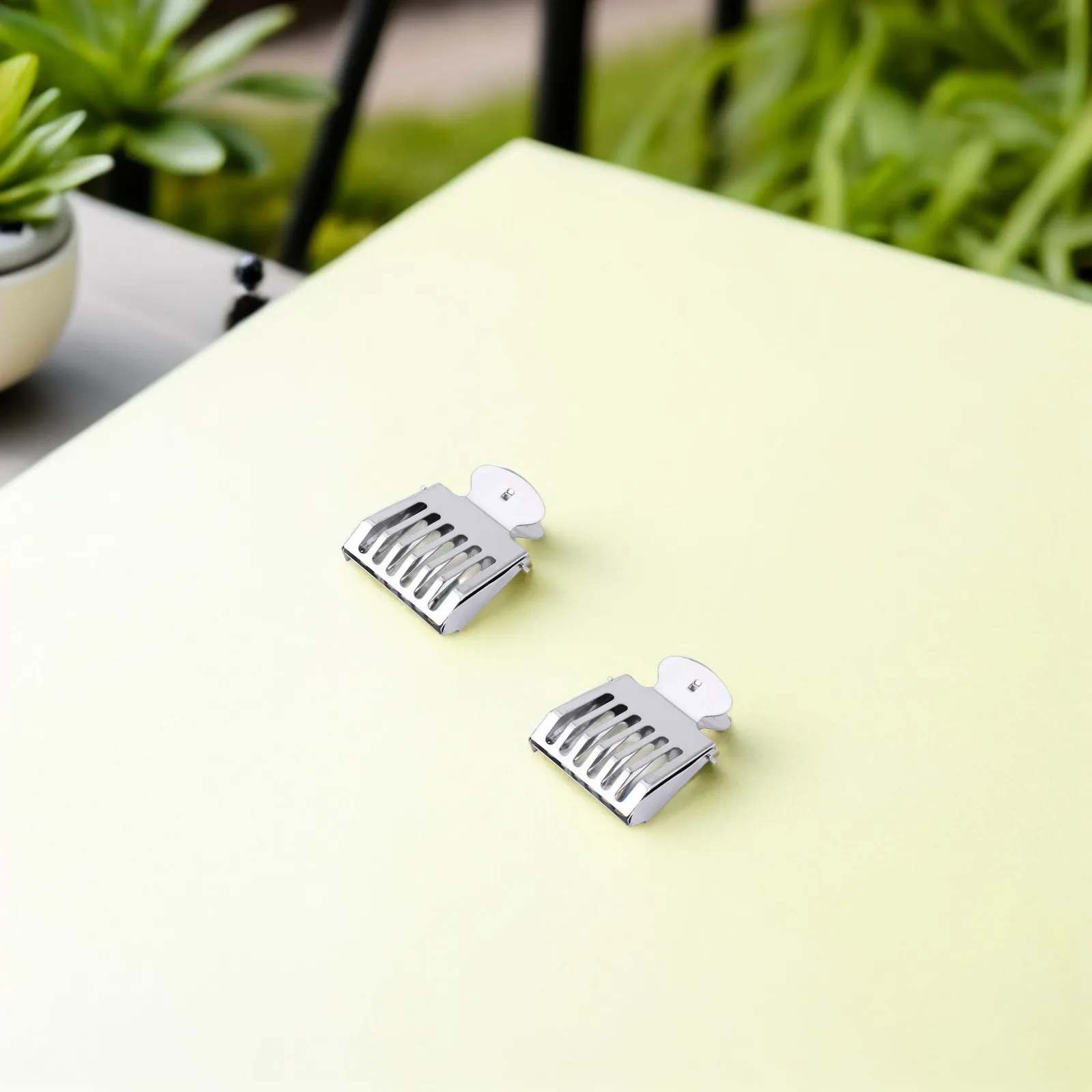 4Pcs Queen Cage Catcher Clips Stainless Steel Beekeeping Equipment Bee Keeping Hive Tool Supplies Queen Clip Cage Catcher Clips