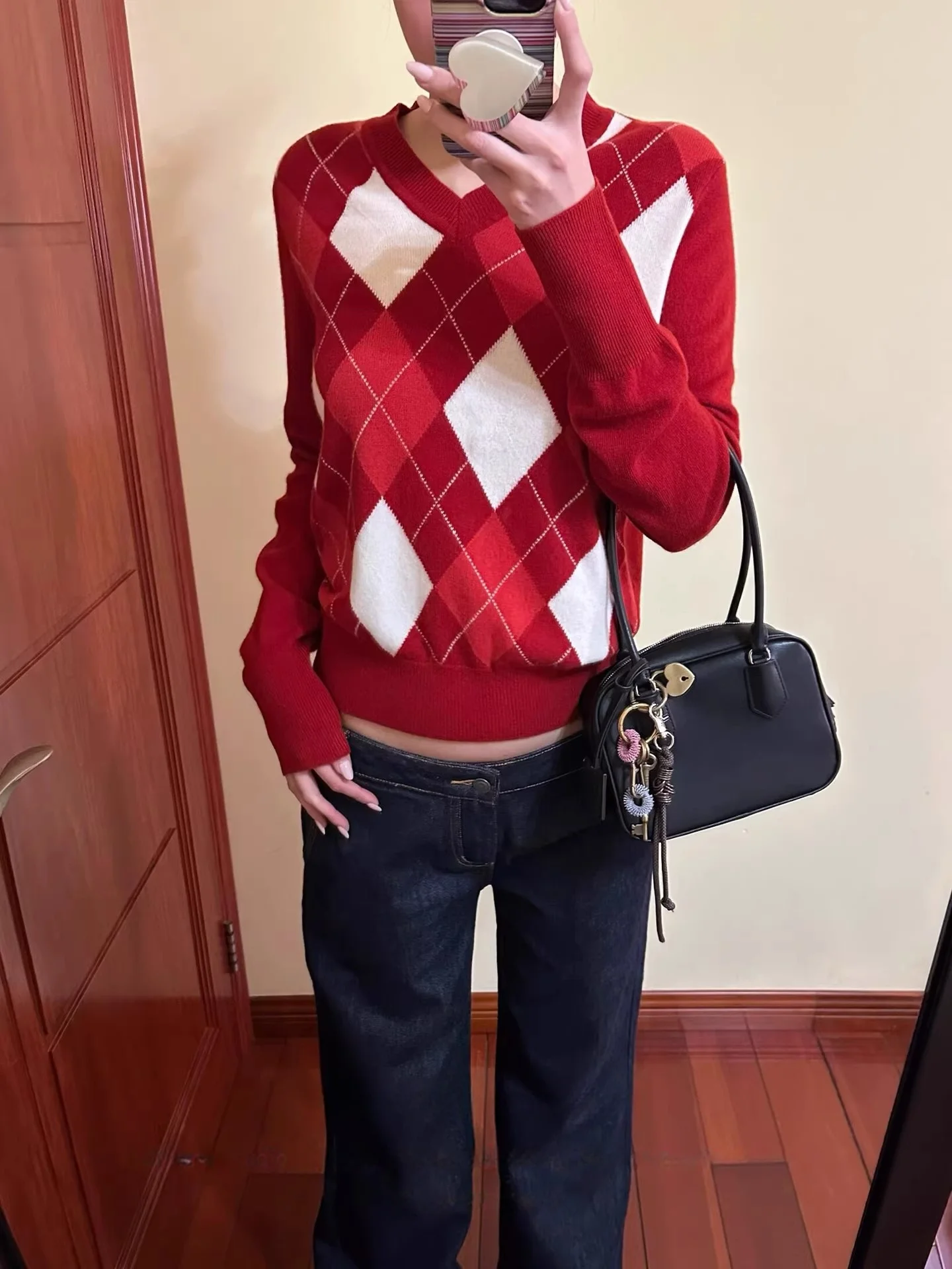 

New Year's Aosphere Diamond Knitted Sweater Women's Early Spring Color Colion Slim Fit V-ne Base Red Sweater Trendy Top