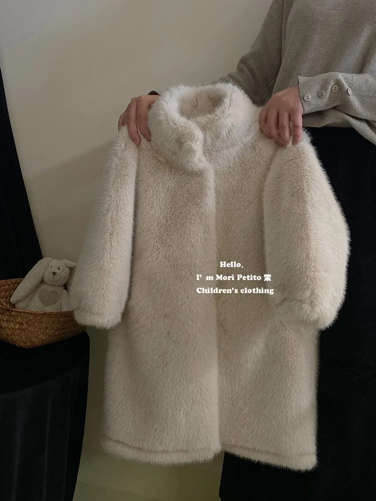 Girls White Long Coat Children Plus Cashmere Warm Temperament Long Hair Trench Coat Baby Winter Coat Korean Simple Style