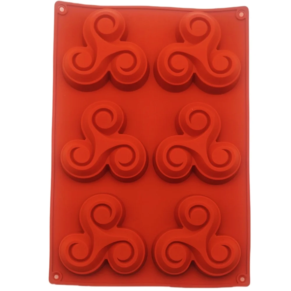 

Triple Spiral Triskele Silicone Mold 6 Hole Non-stick Celtic Candy Ice Pudding Handmade Soap Cookies Chocolate Cake Baking Mold