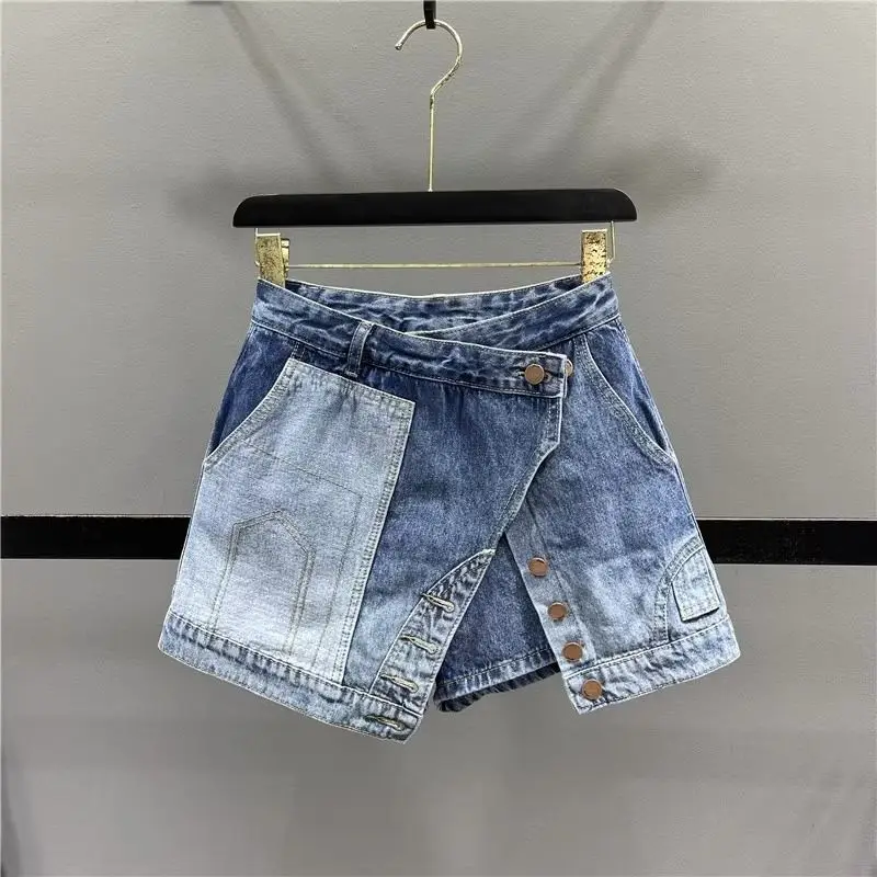 

stitching, contrasting colors, A-line denim short skirt pants, new fashion half skirt trend for women in summer 2023