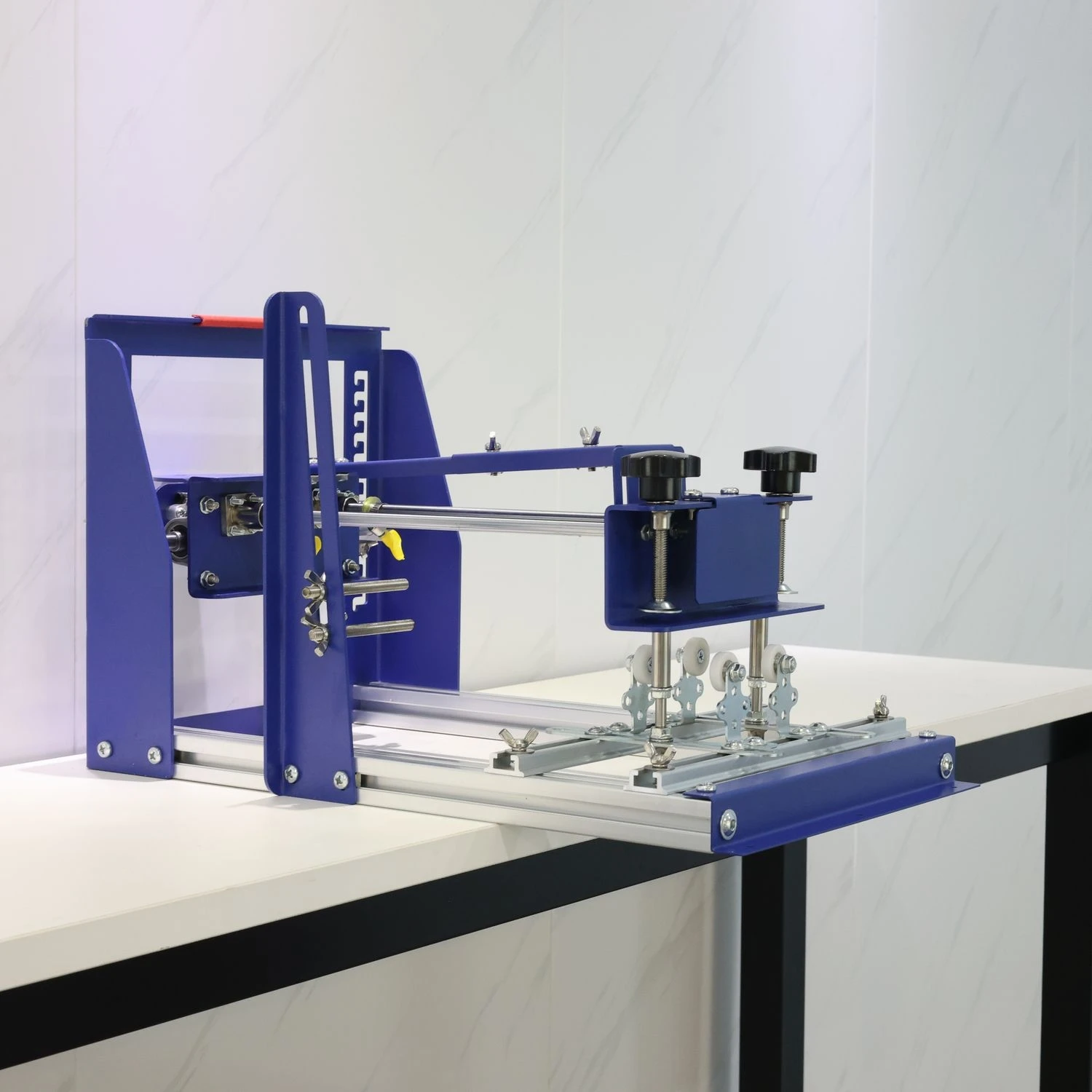 DL-qm-001 Semi-Automatic Servo Oval Screen Printing Machine Plate Cup Fixture Color Paper Cutting Machine Presented Screen