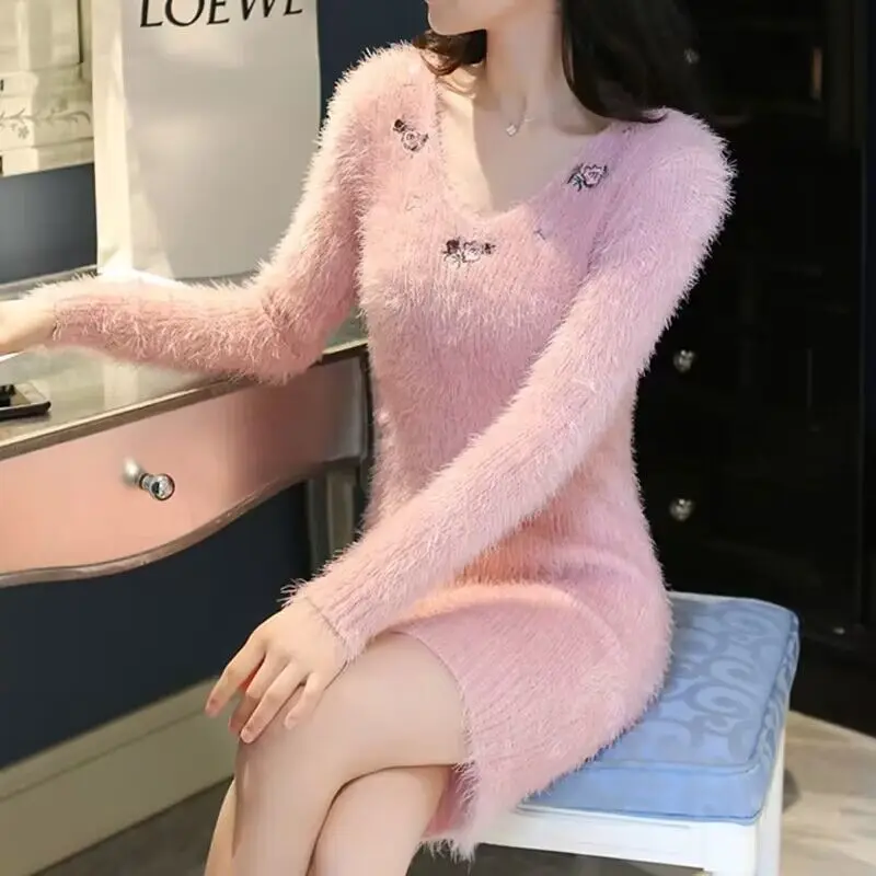 

V-neck Embroidered Slim Fit Base Sweater Women's Mid to Long Style New Mink Fur Sweater Women's Dress