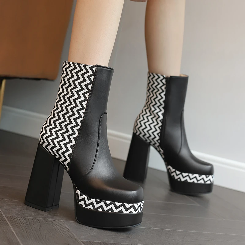 Plus Size Printed Stripe Color Matching Korean Style Fashion Trend Short Boots Platform Super High Thick Heels Women\'s Boots