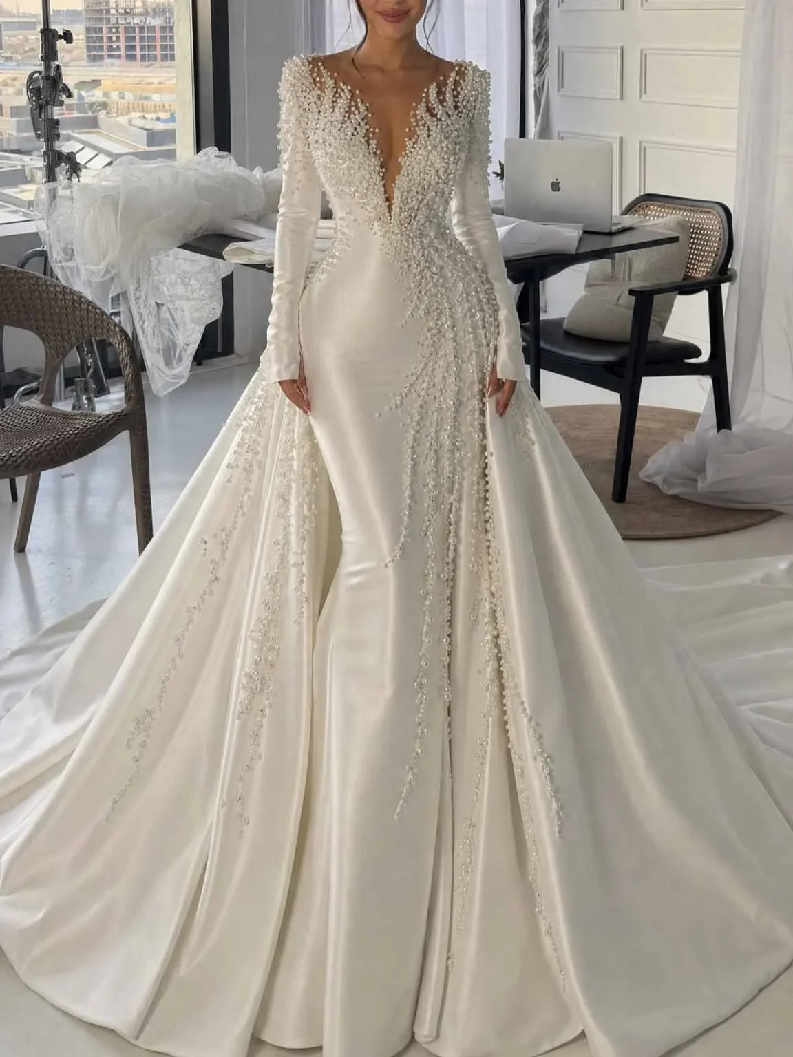 Customized Sheer Neck Sparkly Heavy Pearls Wedding Dress with Removable Skirt Vestidos De Novia Elegant Long Sleeves Bridal Gown