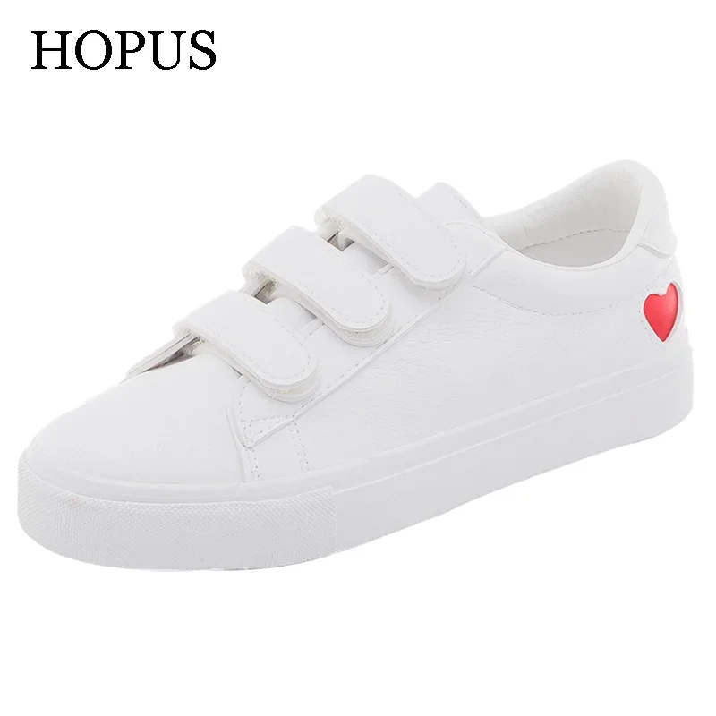 Women Sneakers New Women Shoes Trend Casual Flats Sneakers Female New Fashion Comfort Cute Heart Vulcanized Platform Shoes