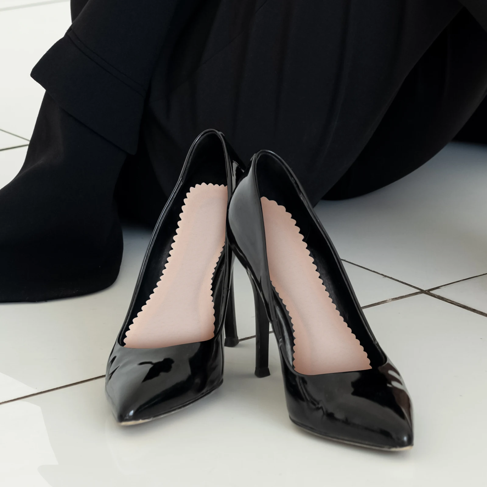 

2pcs Cork Insoles Anti-Slip Shoe Inserts Self-Adhesive Comfortable Insoles High Heels Breathable Skin-Friendly Latex Absorption