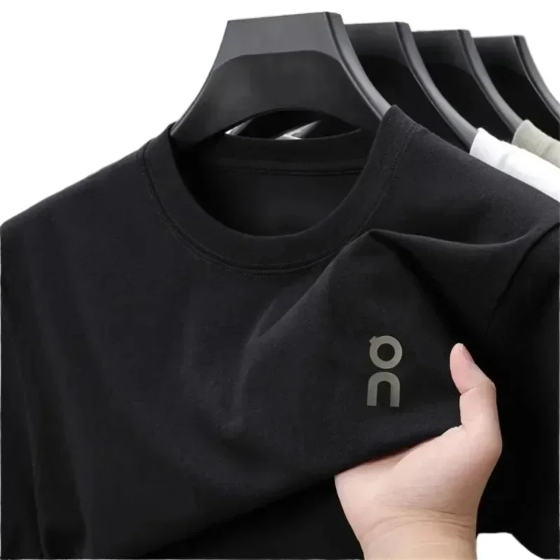 

Мужская и женская модная мужская футболка в американском стиле 2025 года, новая летняя футболка с круглым вырезом, повседневная универсальная трендовая мода, простой топ с принтом