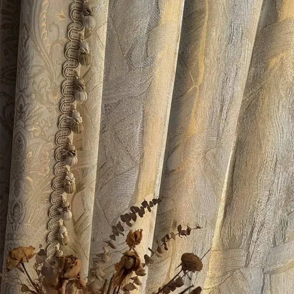 ダマスカスゴールドワイヤージャカードエンボス加工厚みのあるカーテン寝室リビングルームヴィラフレンチウィンドウカスタマイズされた完成品