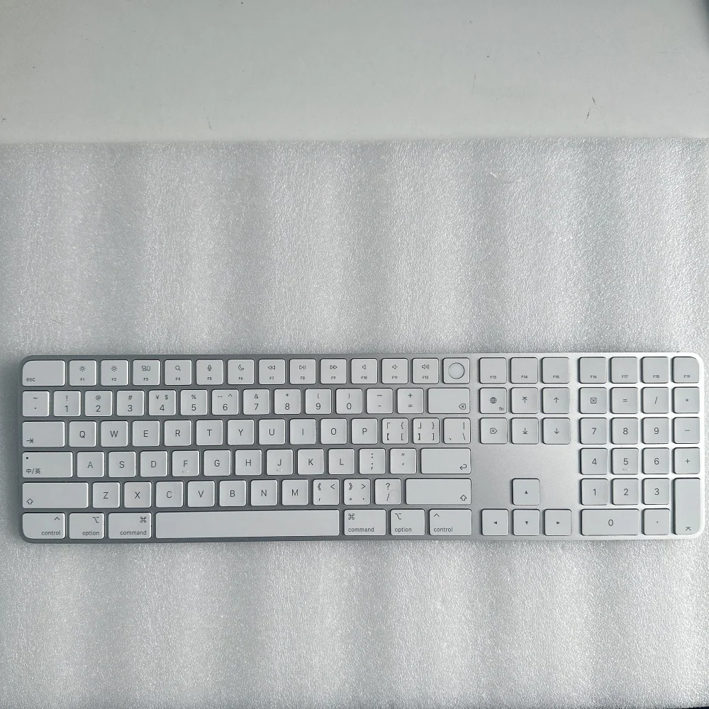 A2520 keyboard with touch ID for Imac 98% New