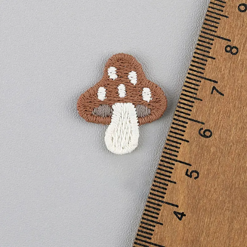 30 Stück neue, wasserlösliche Stoffapplikationen in Pilzform für DIY-Haarspangen, Schuhe, Hüte, Socken und andere Accessoires. – Detail 9