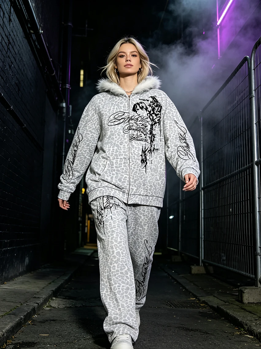Sweatshirt Berkerah Bulu Imita - Street Fashion Graffiti ulasan dan harga