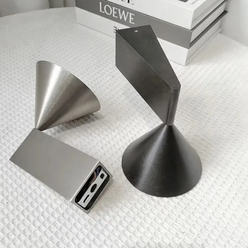 Geometric tapered brushed aluminum wall lamps for simple lighting in bedrooms, bedside, dining rooms, living rooms and corridors