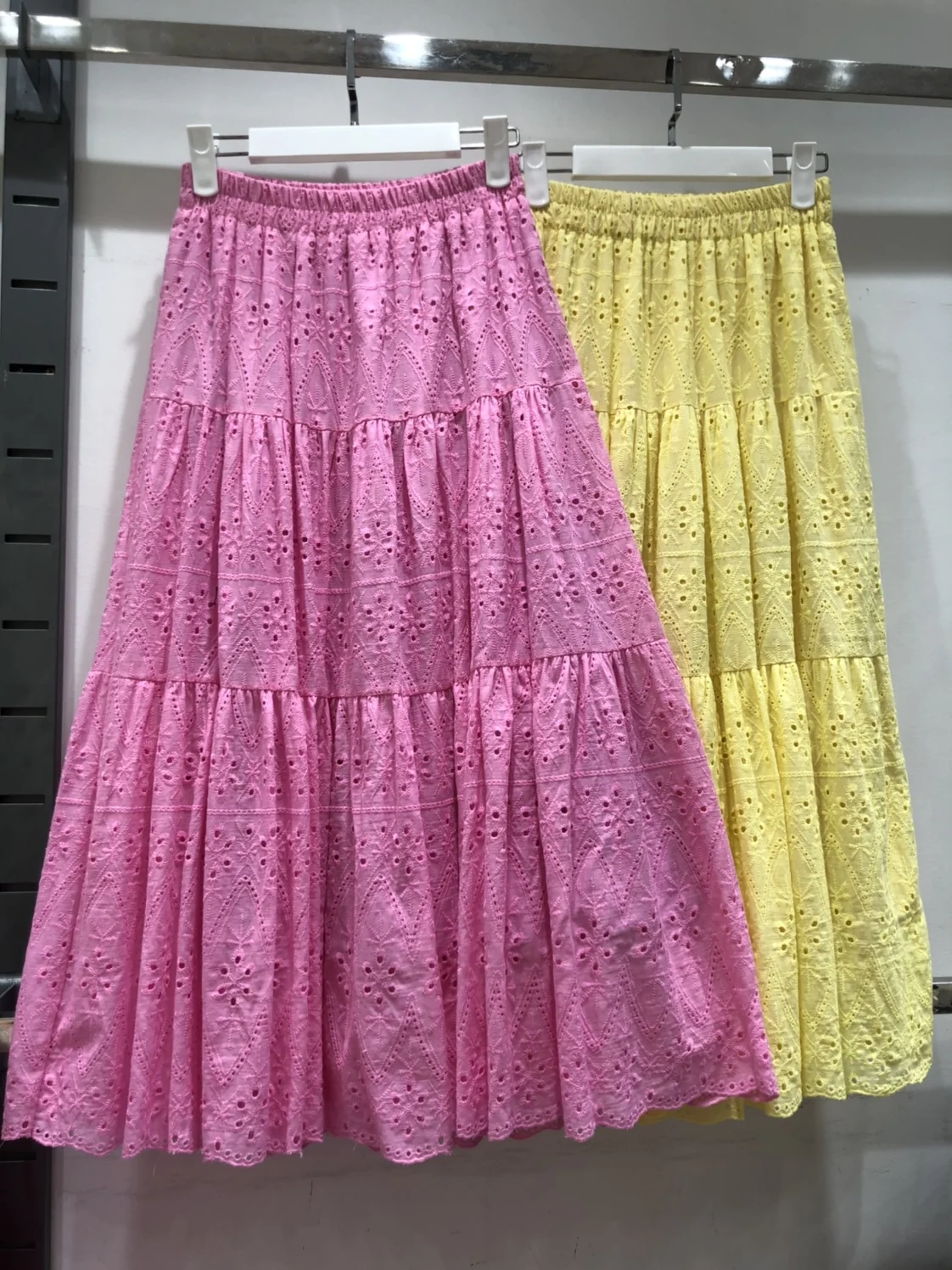 

Женская хлопковая кружевная юбка А-силуэта с вырезами, с завышенной талией, стройнящая, нежная, расклешенная, в корейском стиле, средней длины