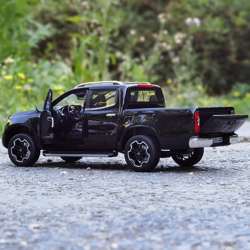 NOREV 1:18 2017 X-Class pickup X-KLASSE alloy car model collection gift for friends and family