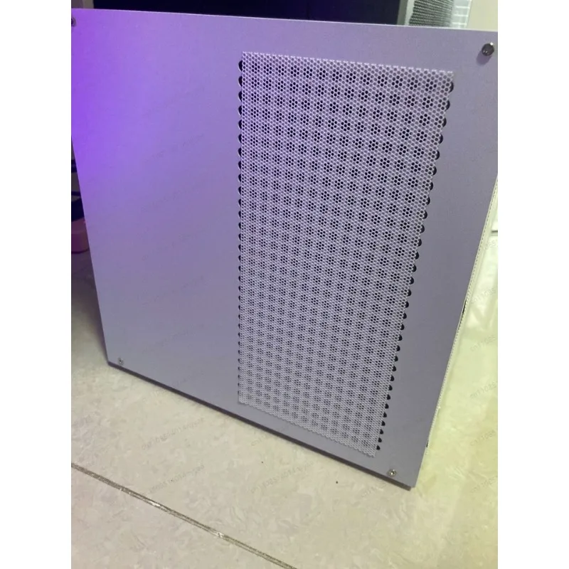 

8-дисковый корпус NAS с блоком питания ATX и поддержкой материнских плат MATX