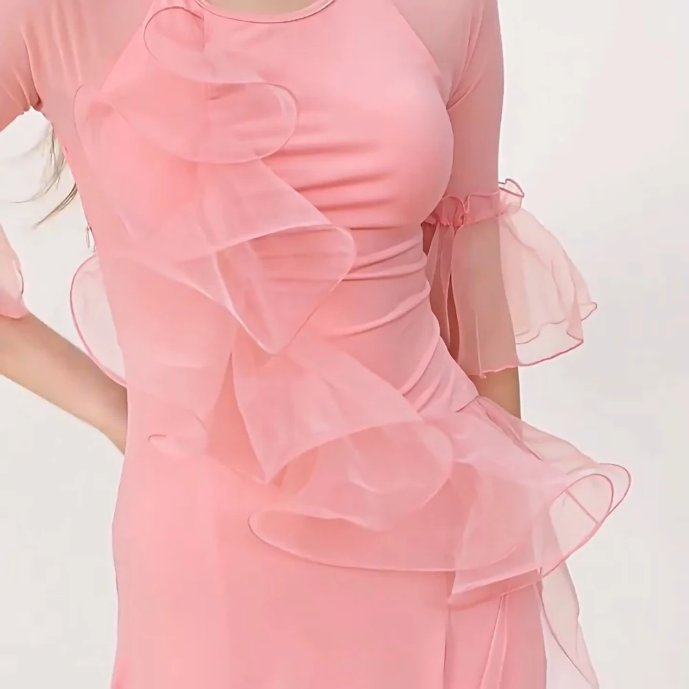 ชุดเดรสยาวสีชมพูหนังสำหรับเต้นบอลรูม ดีไซน์หรูหรา สีเหลืองอ่อนแบบกูส สำหรับการแข่งขันวอลซ์ ชุดบอลรูมใหม่ แต่งระบาย สำหรับการแสดง