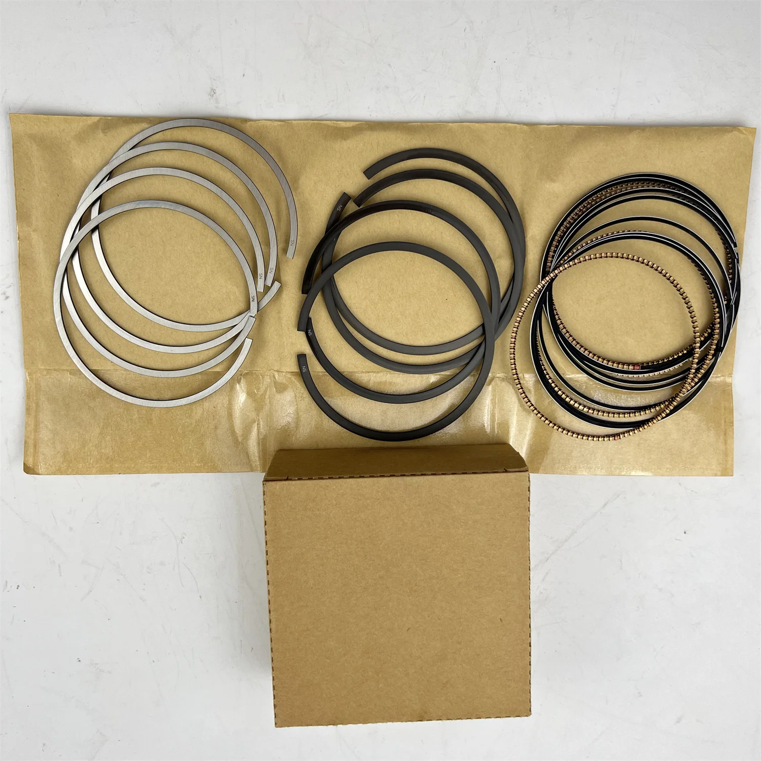 

Acocila 1set Auto parts Piston Ring Kit For Buick LaCrosse Chevrolet Captiva Malibu 12631103 12659419 12665165 19180836 12593744