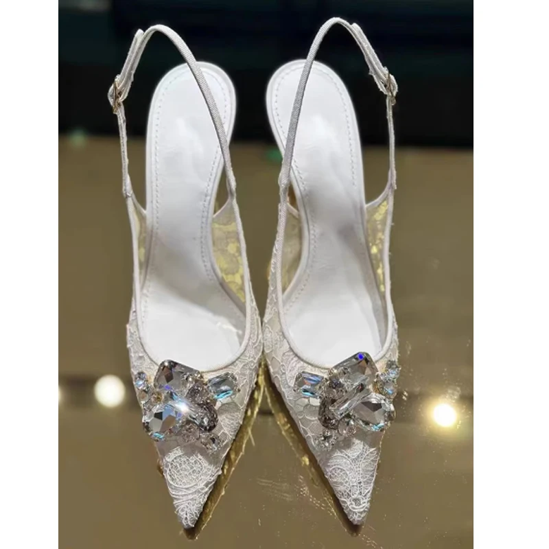 صنادل بكعب عالي من الدانتيل الأسود مزينة بحجر الراين بمقدمة مدببة وكعب عالٍ أنيق للحفلات المسائية للنساء