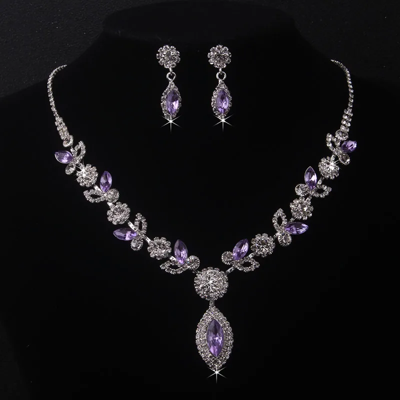 

High end and elegant women's fashion necklace, exquisite claw chain necklace, earring set, wedding dress accessories, wedding se